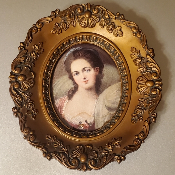 A Cameo Creation Victorian Framed Wall Art - Picture 1 of 11
